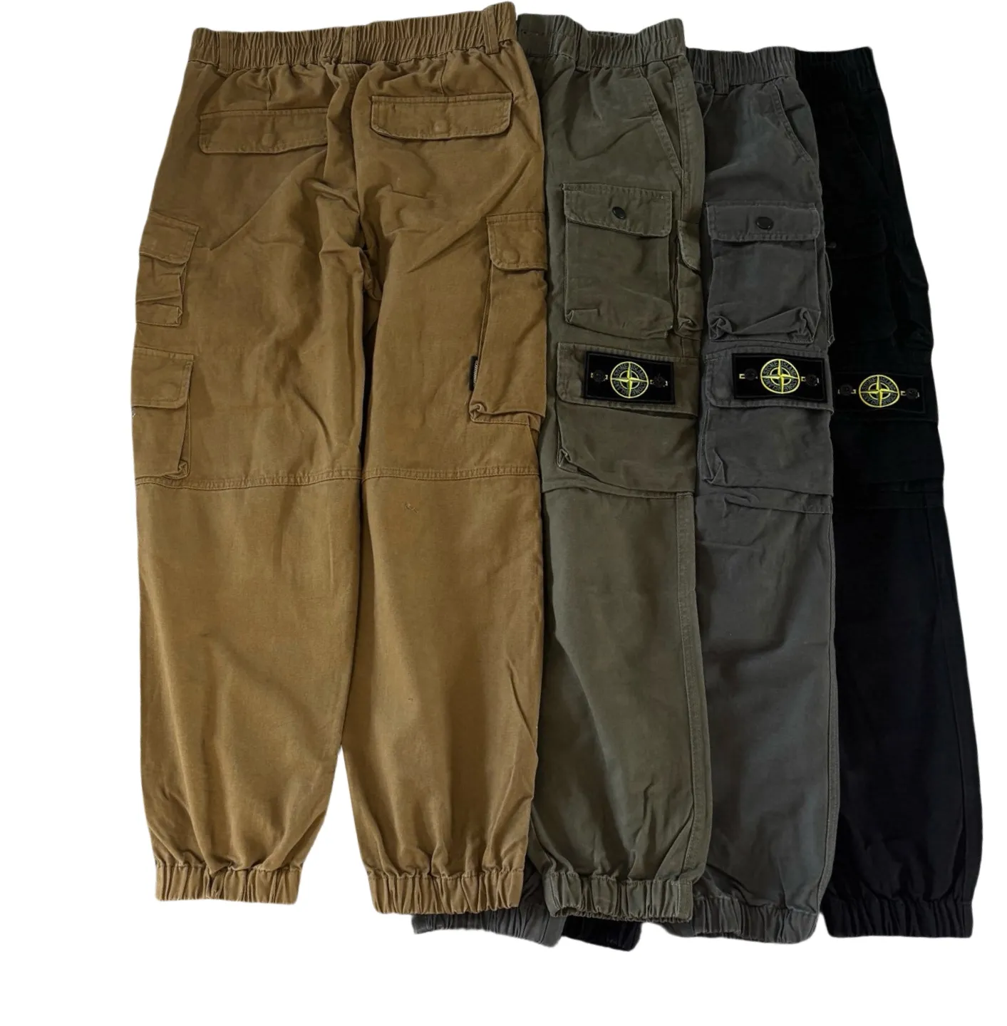 P320 STONE ISLAND/STONE ISLAND thickened washed overalls Stone Island simple basic badge leggings overalls Washing method: wash light/dark colors separately or choose dry cleaning Original quality Must-have in all seasons The leggings version is a very simple, handsome and stylish one for men and women 👖 Made of washed cotton fabric, the micro-elastic texture is very soft and comfortable, the upper body is super versatile and can be worn by anyone. The loose version is suitable for all kinds of body types who like to wear it quickly. Color: black gray army green khaki